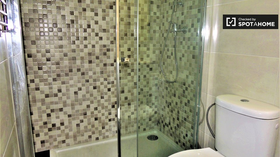 Double room Lisbon, 4 beds, 100m² — photo 7