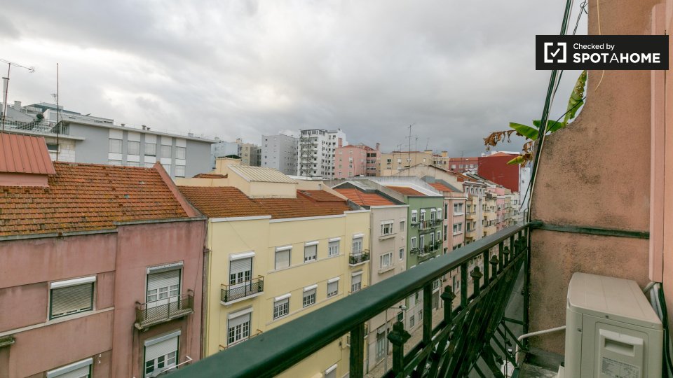 Double room Lisbon, 5 beds, 170m² — photo 6