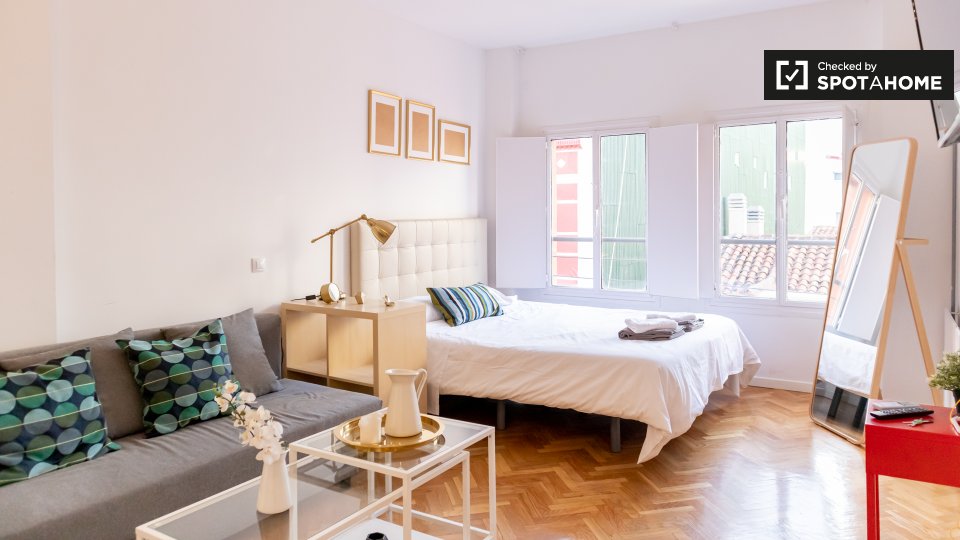 Apartment mono Madrid, 40m² — photo 1