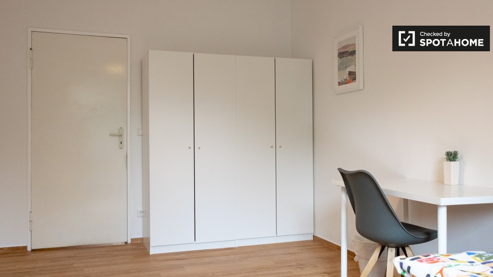 Double room Berlin, 7 beds, 100m² — photo 14
