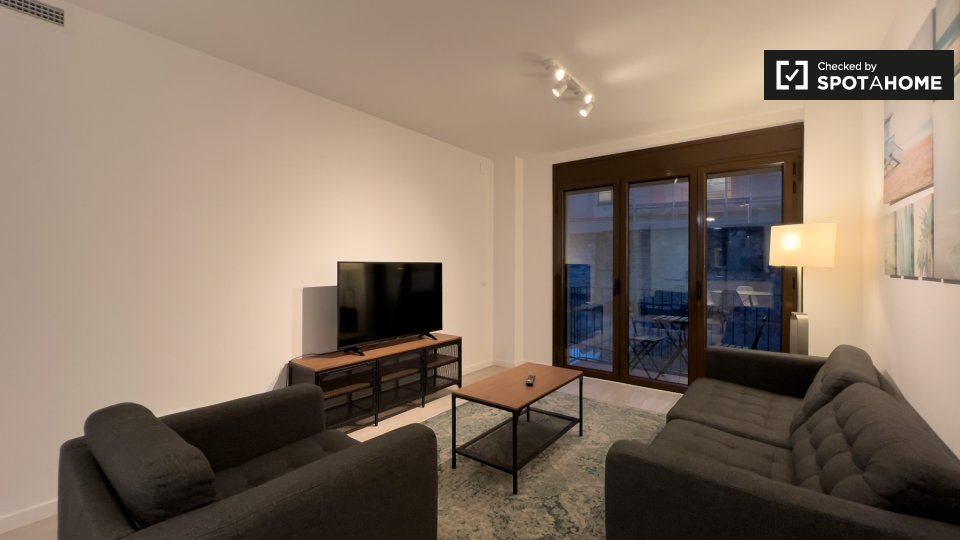 Apartment Barcelona, 3 beds, 100m² — photo 1