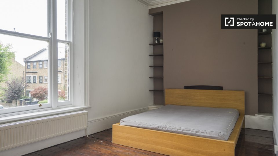 Double room London, 2 beds, 80m² — photo 1