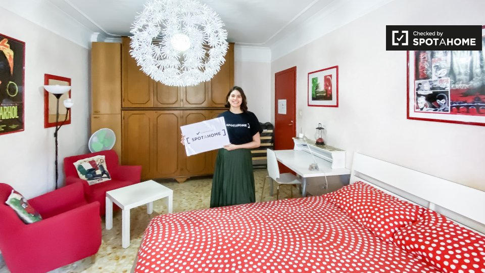 Double room Rome, 3 beds, 106m² — photo 6