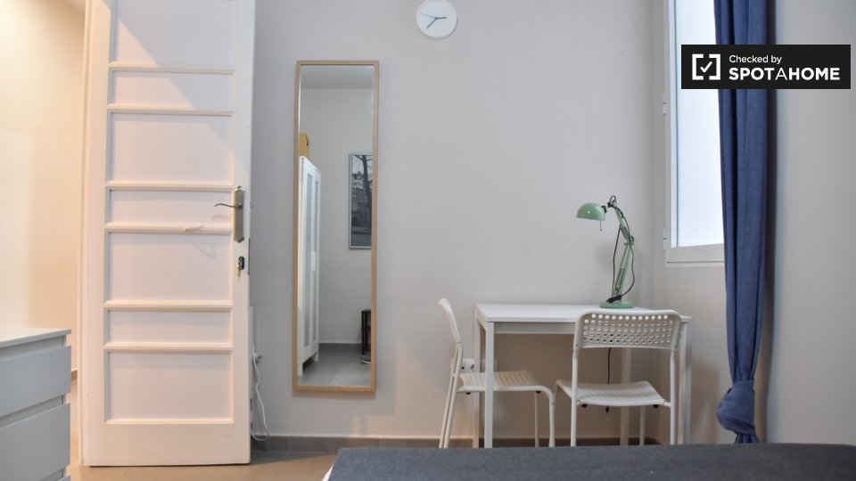 Double room Valencia, 5 beds — photo 3
