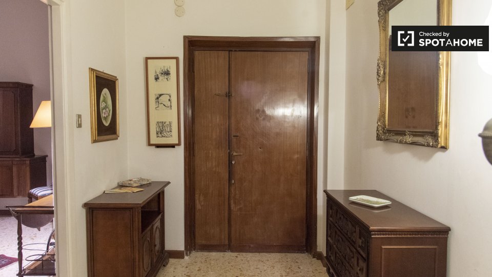Double room Rome, 3 beds, 140m² — photo 69