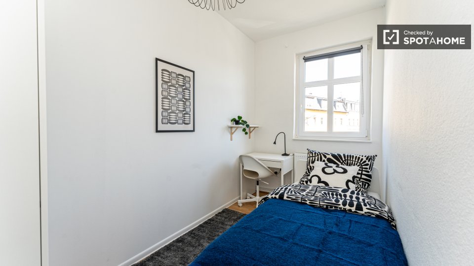 Double room Berlin, 5 beds, 84m² — photo 17