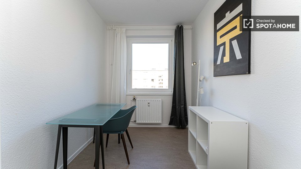 Double room Berlin, 4 beds, 68m² — photo 5