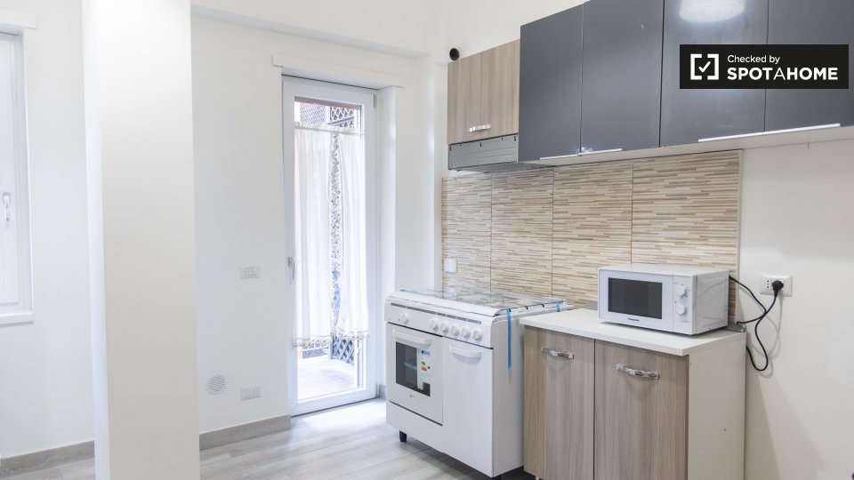 Double room Rome, 5 beds — photo 11