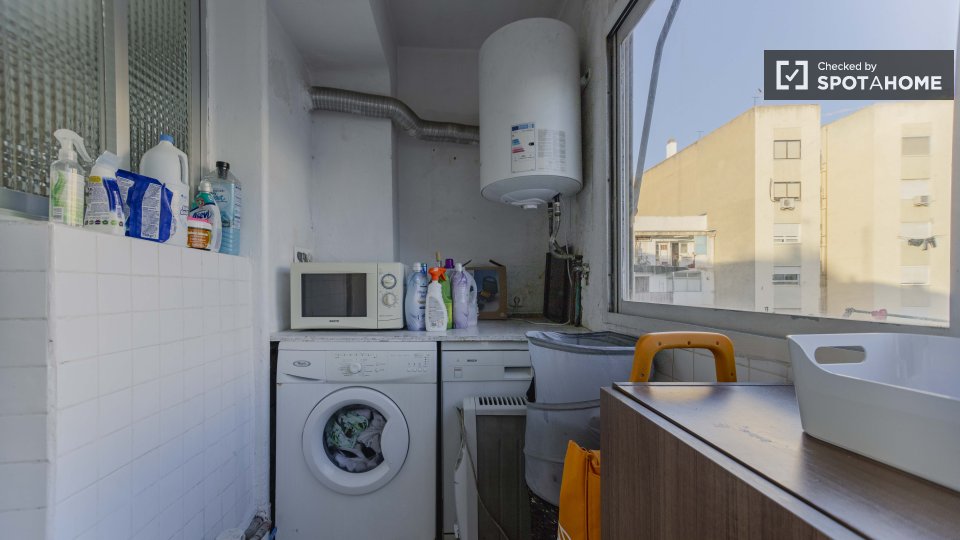 Double room Valencia, 4 beds — photo 23