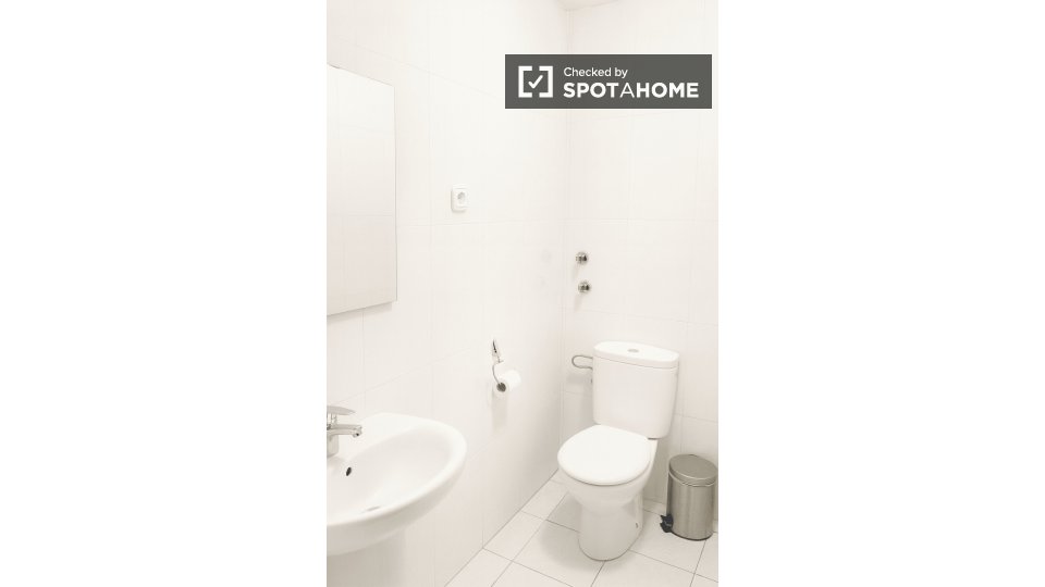 Double room Barcelona, 10 beds, 180m² — photo 51