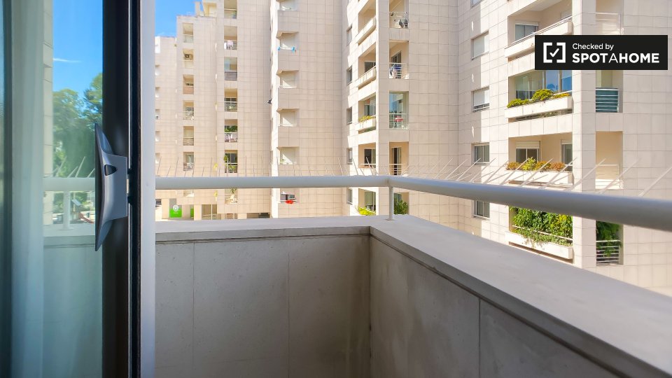 Apartment Lisbon, 1 bed — photo 4
