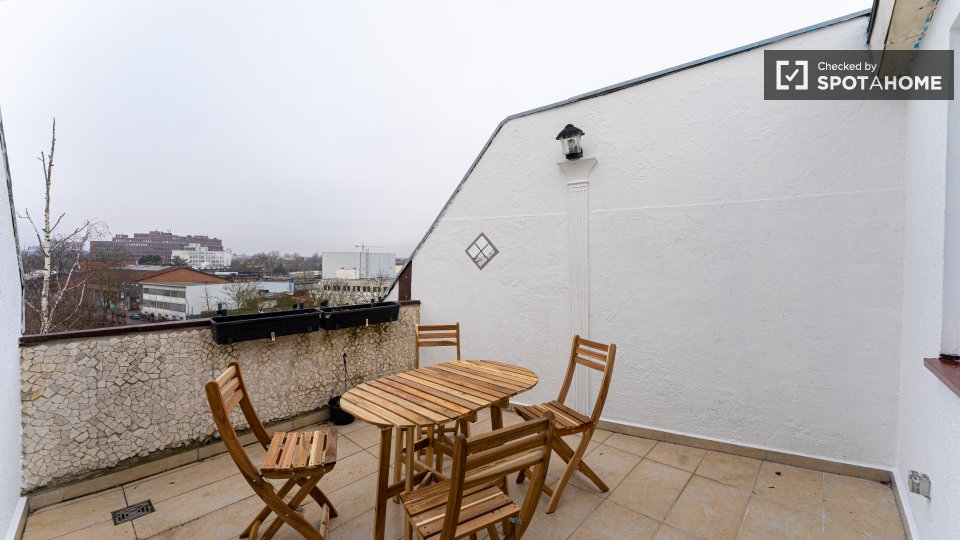 Double room Berlin, 8 beds, 146m² — photo 17