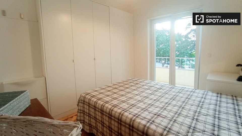 Apartment Lisbon, 2 beds, 68m² — photo 9