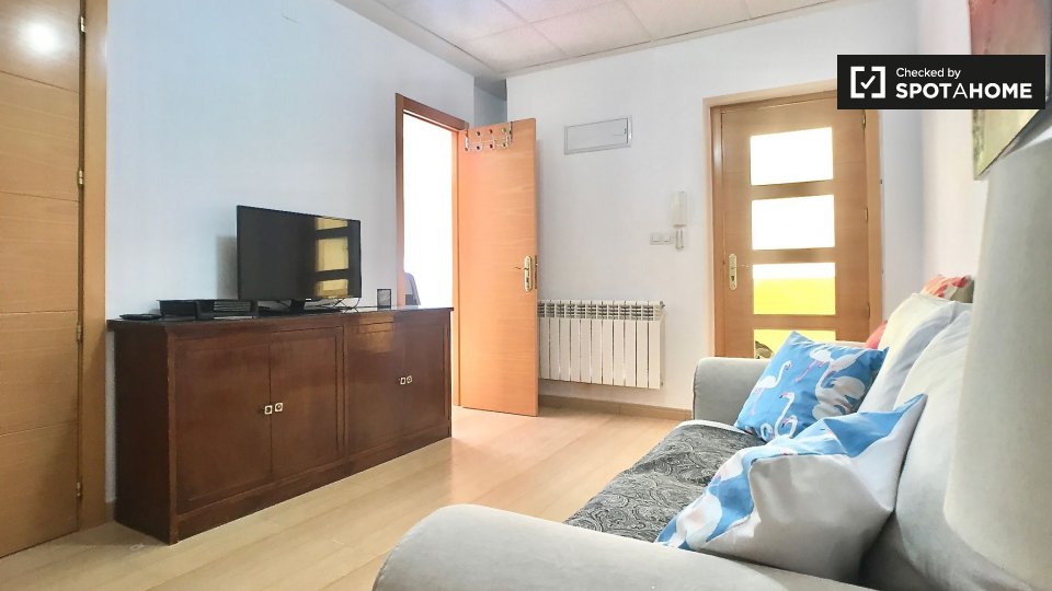 Double room Madrid, 3 beds — photo 8