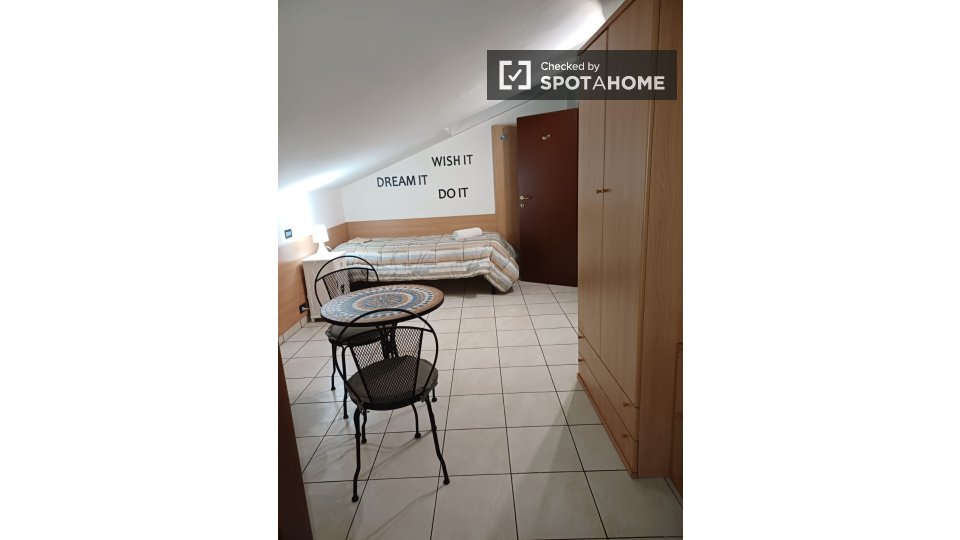 Double room Rome, 16 beds, 200m² — photo 32