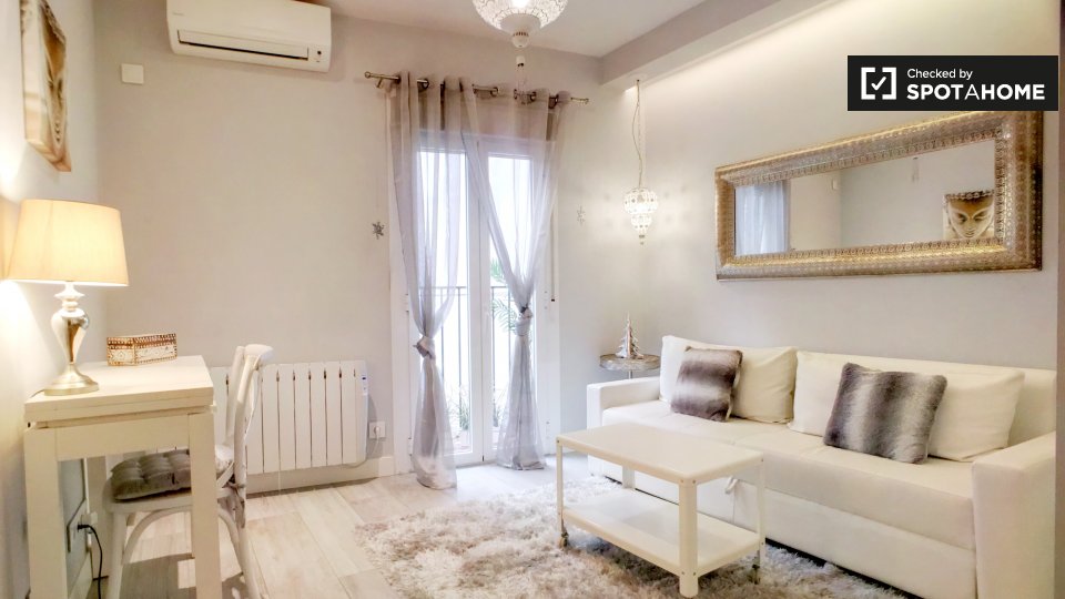 Apartment mono Madrid, 35m² — photo 1