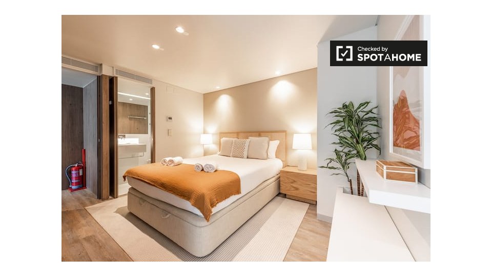 Apartment Lisbon, 2 beds — photo 19