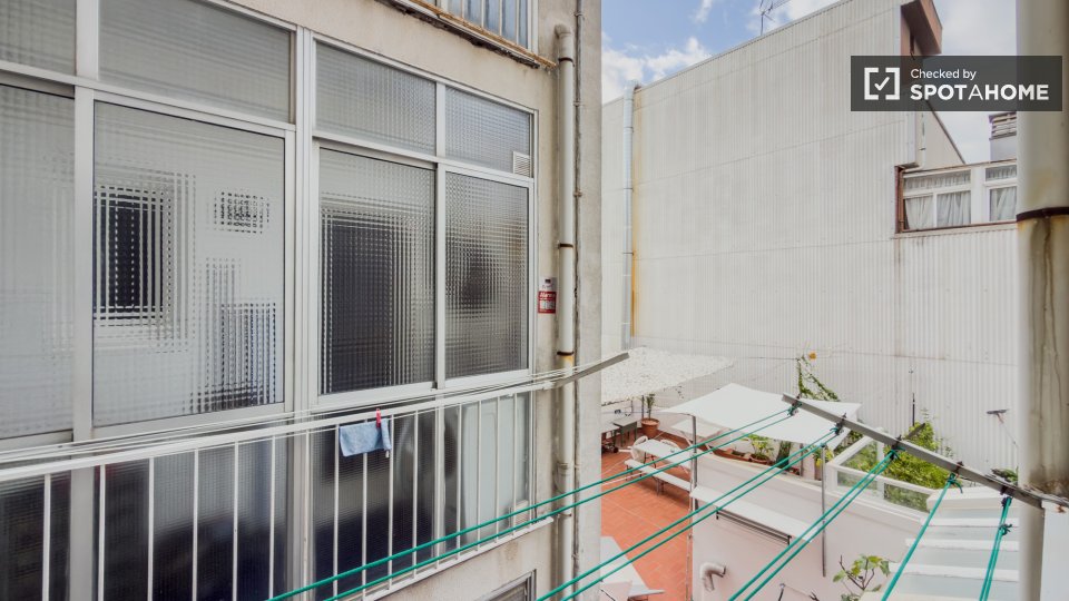 Apartment Barcelona, 3 beds — photo 10