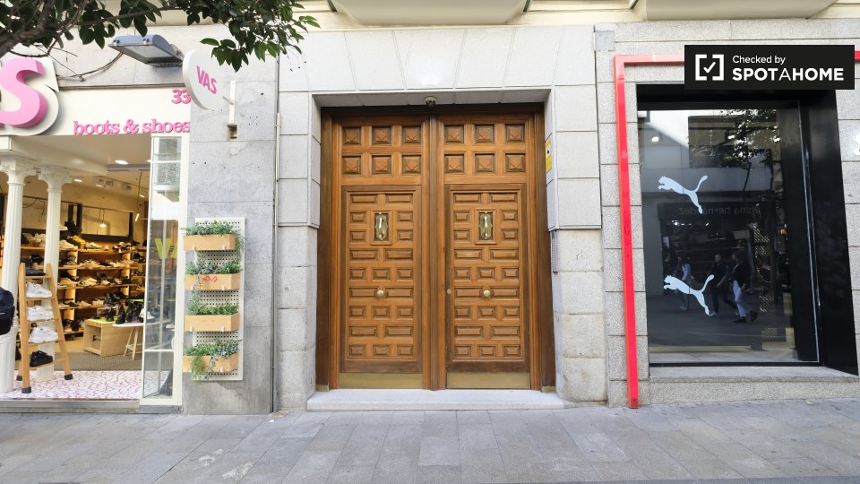 Apartment Madrid, 1 bed, 60m² — photo 25