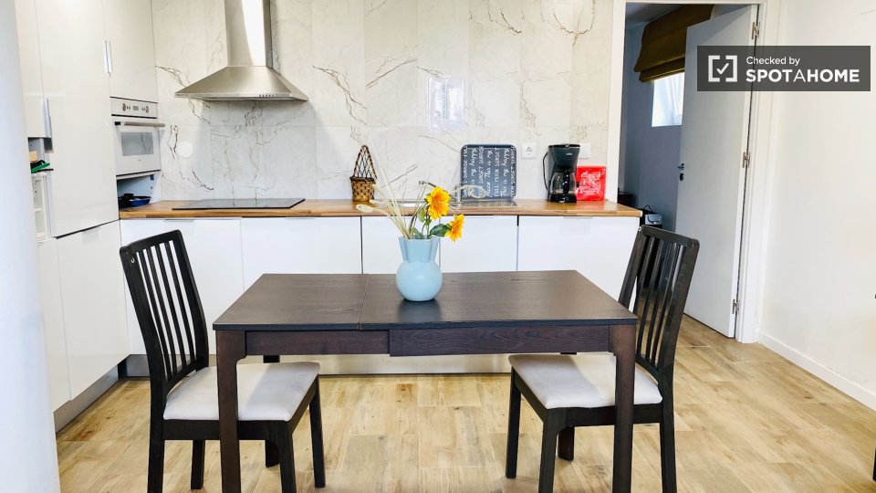 Apartment Lisbon, 1 bed — photo 10