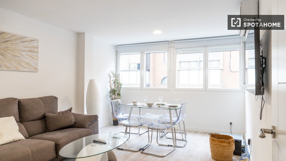 Apartment Madrid, 2 beds — photo 20
