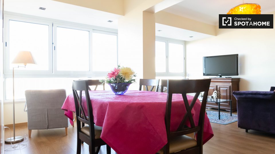 Apartment Lisbon, 3 beds, 130m² — photo 2