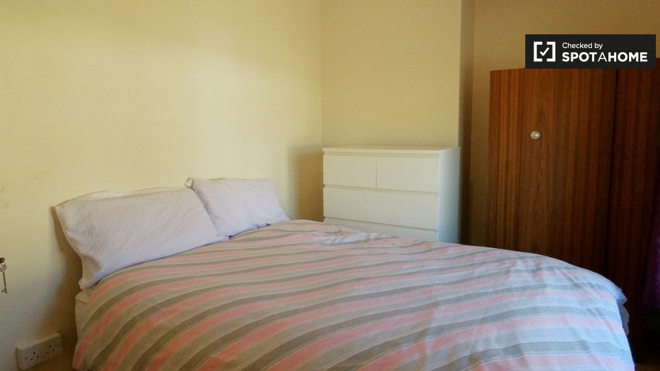 Double room Dublin, 1 bed, 60m² — photo 1