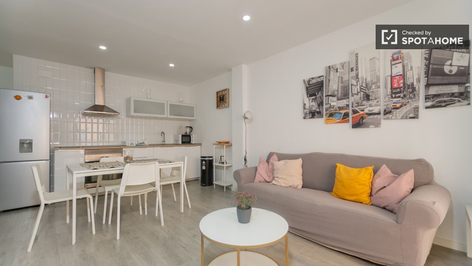 Apartment Valencia, 4 beds, 90m² — photo 10