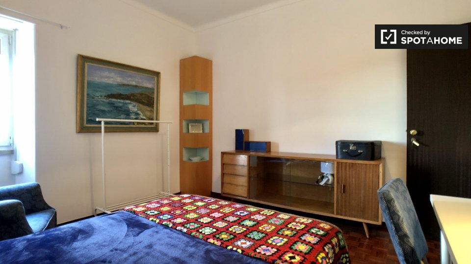 Double room Lisbon, 5 beds, 200m² — photo 2