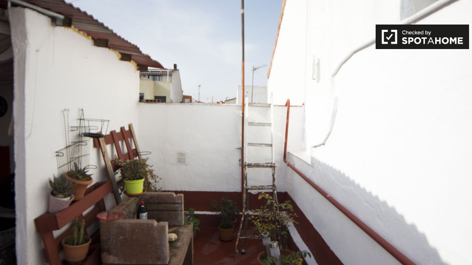 Double room Madrid, 4 beds, 80m² — photo 11