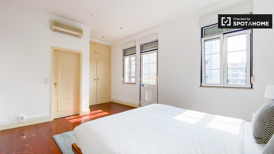 Apartment Lisbon, 3 beds — photo 12