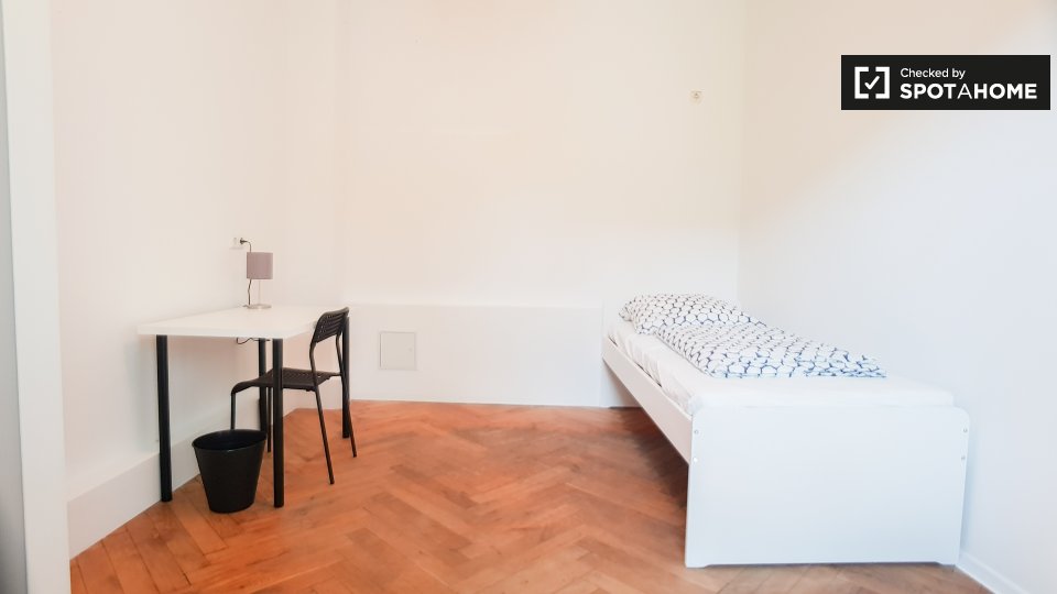 Double room Berlin, 7 beds, 150m² — photo 17