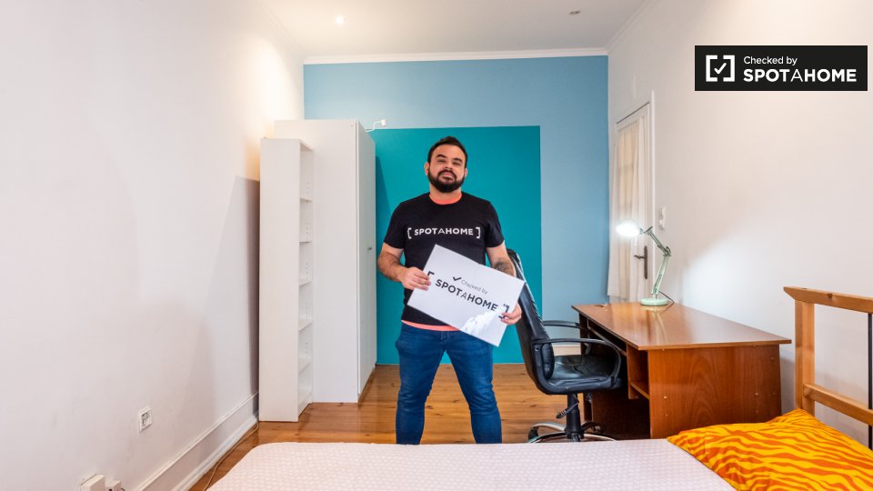 Double room Lisbon, 4 beds — photo 19