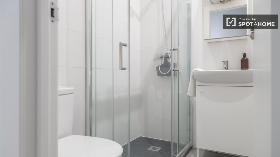 Double room Madrid, 10 beds — photo 6