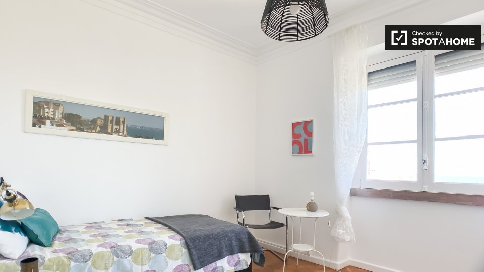 Double room Lisbon, 6 beds, 120m² — photo 2