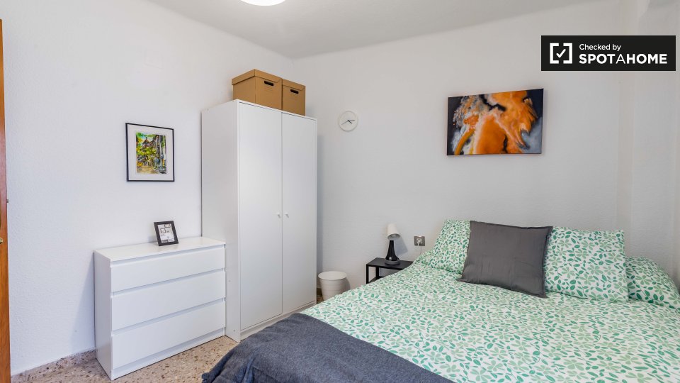 Double room Valencia, 5 beds — photo 3