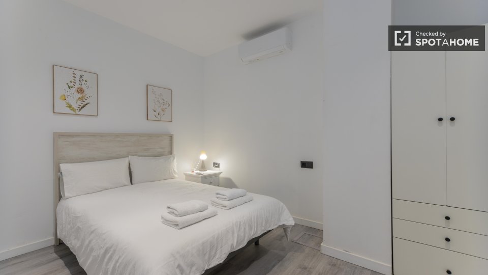 Apartment Valencia, 2 beds, 129m² — photo 25