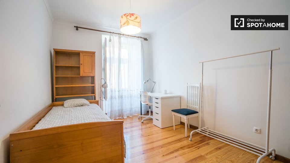 Double room Lisbon, 6 beds, 150m² — photo 4