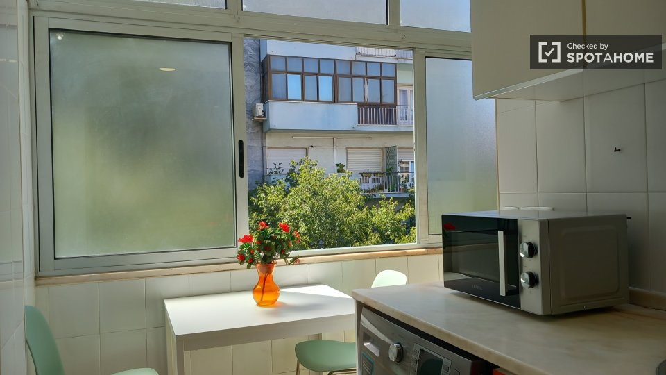 Double room Lisbon, 2 beds, 60m² — photo 1