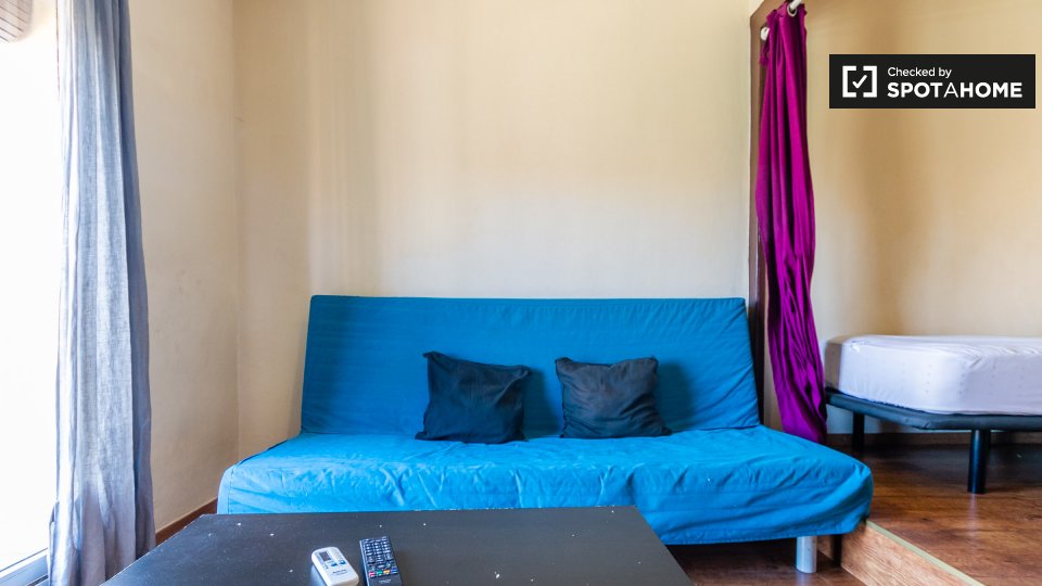Apartment Barcelona, 1 bed, 50m² — photo 1