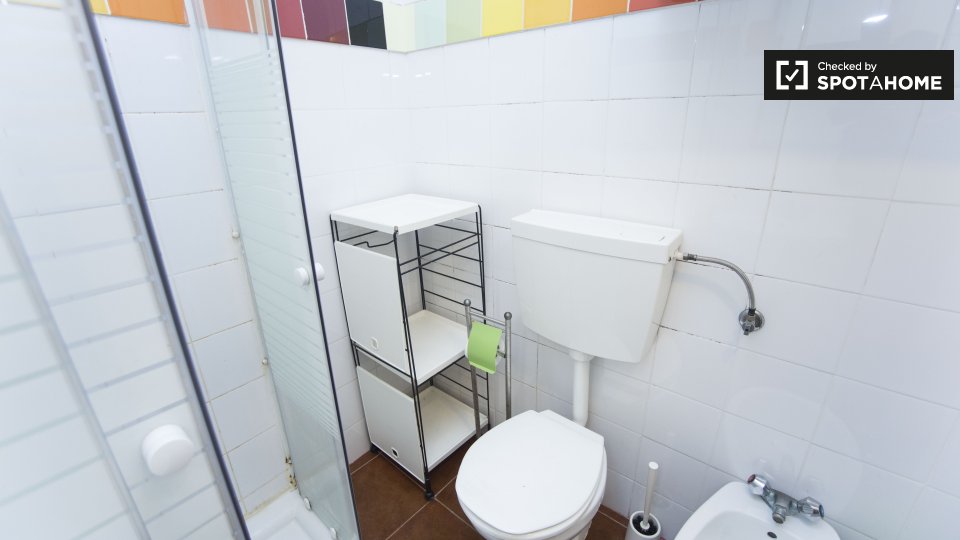 Apartment Lisbon, 5 beds, 94m² — photo 15