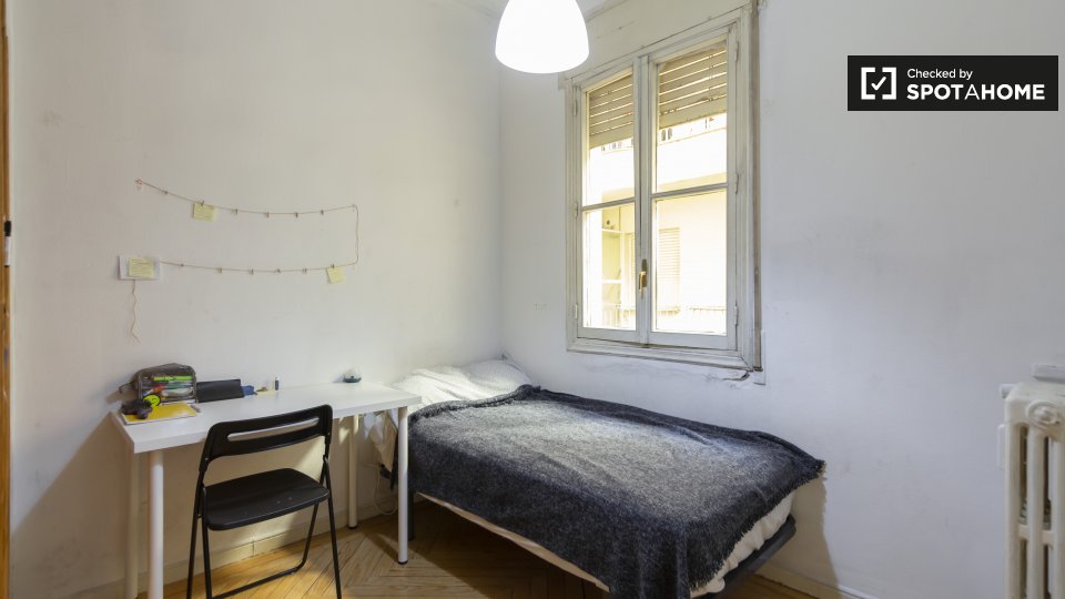 Double room Madrid, 9 beds — photo 1