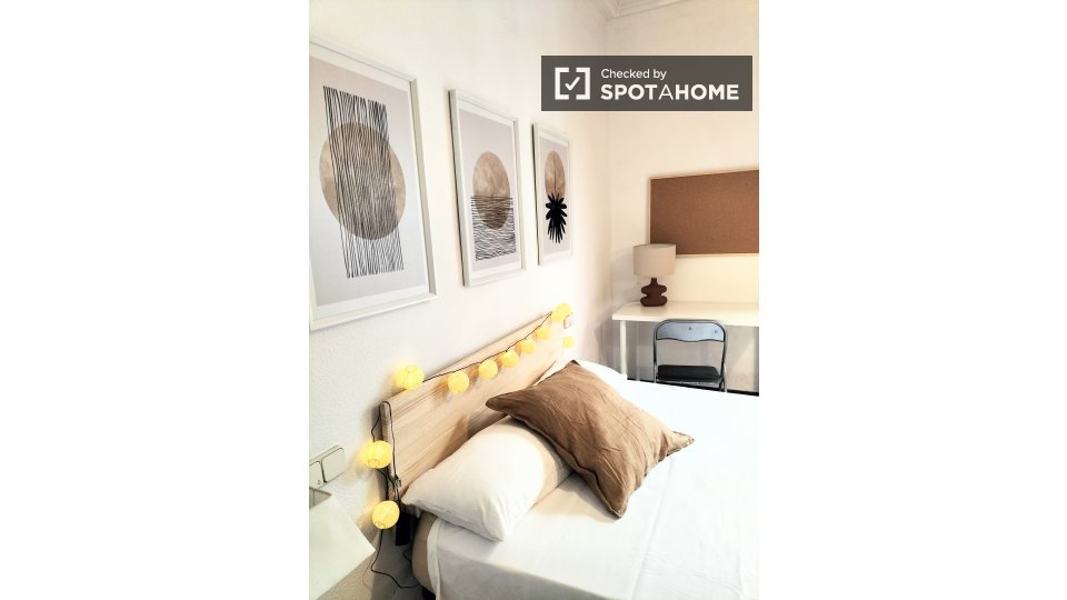 Double room Madrid, 6 beds, 200m² — photo 35