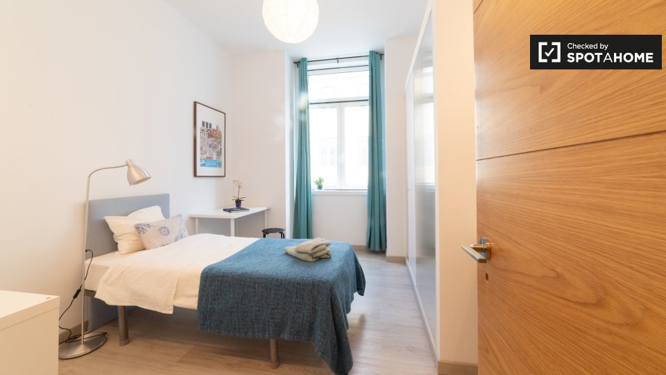 Double room Lisbon, 5 beds, 120m² — photo 3