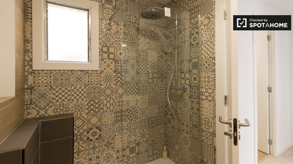 Double room Barcelona, 4 beds — photo 7