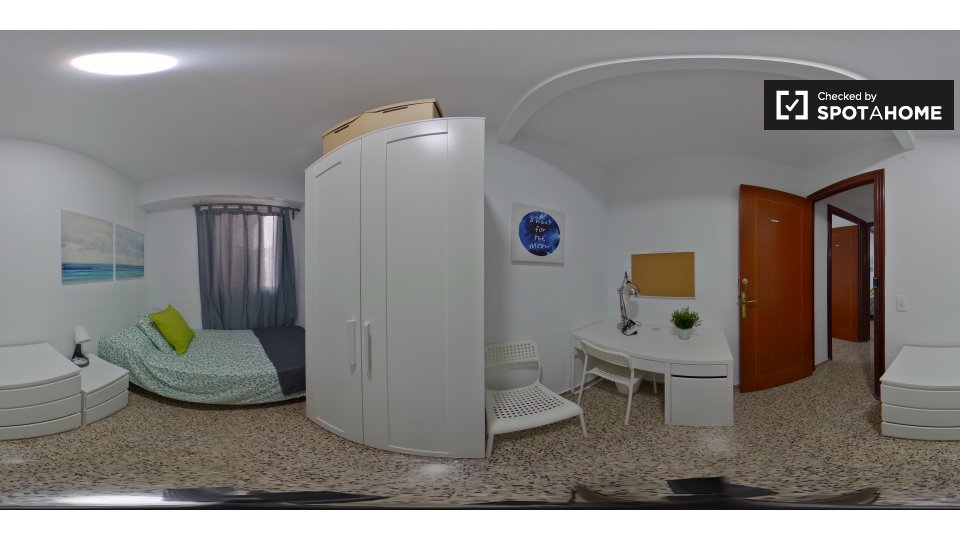 Double room Valencia, 5 beds — photo 3