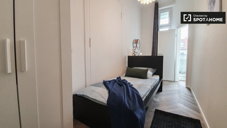 Double room Berlin, 8 beds — photo 1
