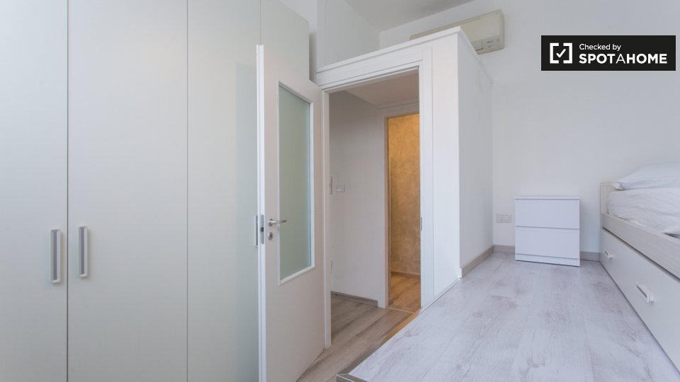 Double room Milan, 5 beds, 113m² — photo 15