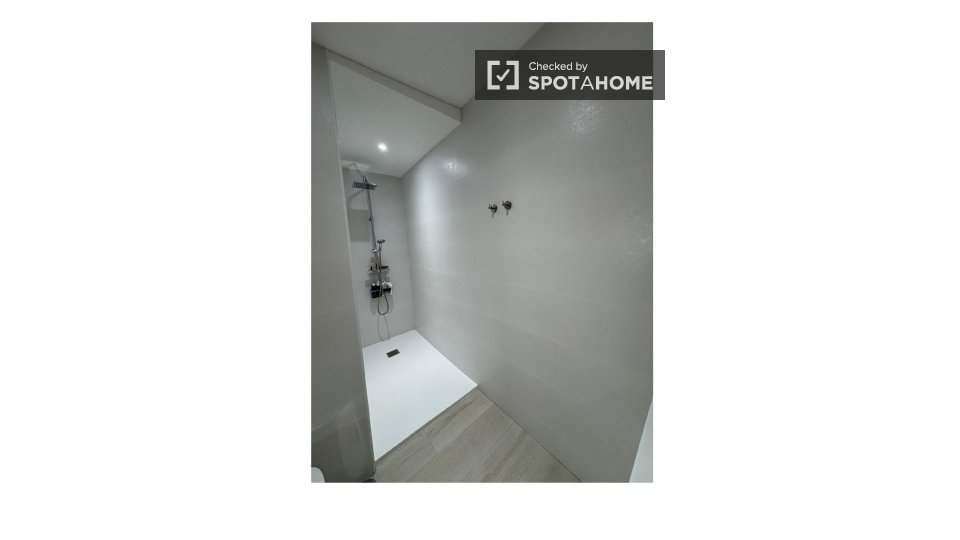 Apartment Madrid, 2 beds, 90m² — photo 15
