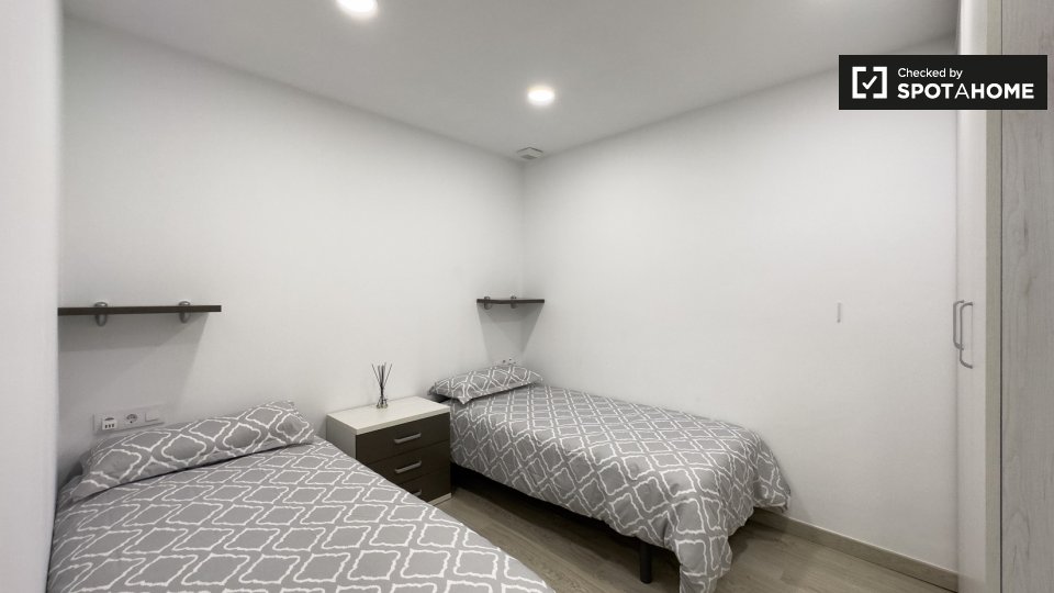 Double room Barcelona, 4 beds — photo 36